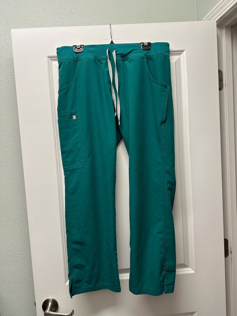 Figs Women’s Retired Color Hunter Green Kade Cargo Scrub Pants